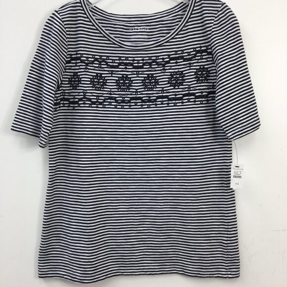 Talbots Women's Navy and White Embroidered Short Sleeve Top Size XS NEW With Tag - Picture 1 of 5